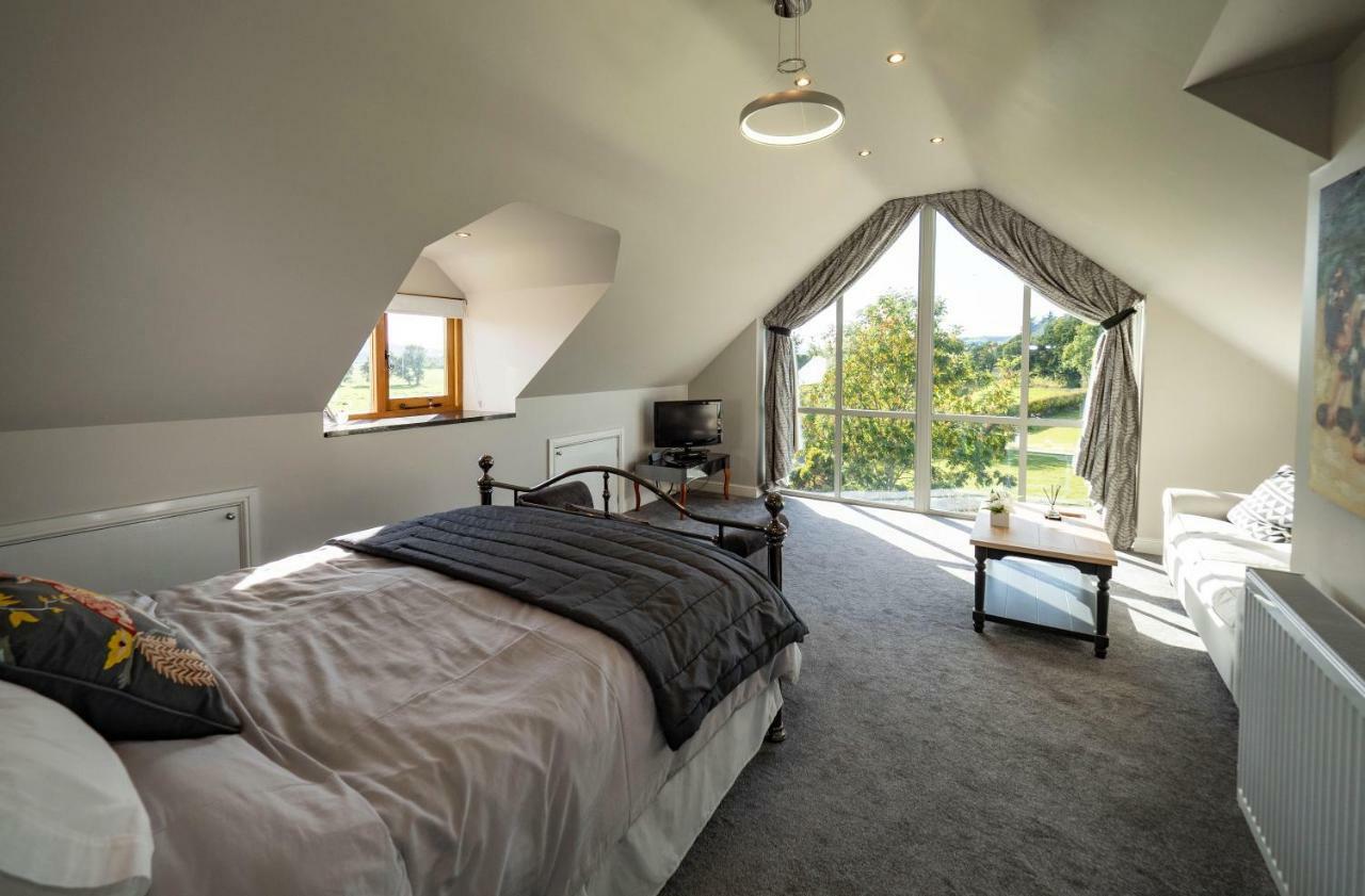 Rhyd Lydan Bed and Breakfast Newtown  Eksteriør billede