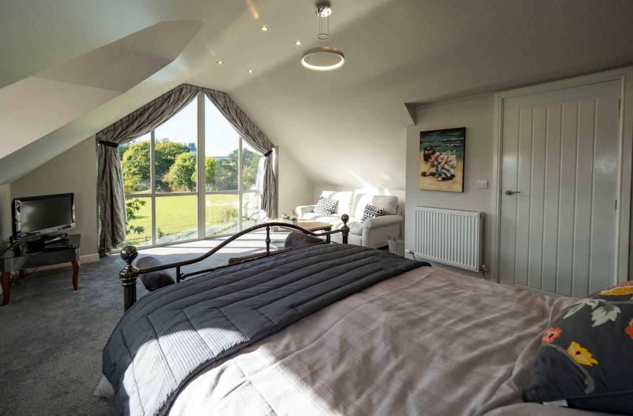 Rhyd Lydan Bed and Breakfast Newtown  Eksteriør billede