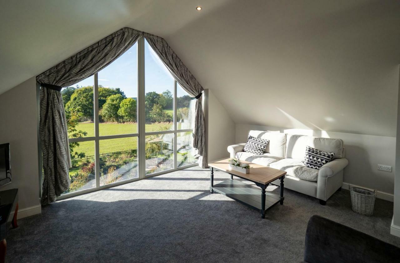 Rhyd Lydan Bed and Breakfast Newtown  Eksteriør billede