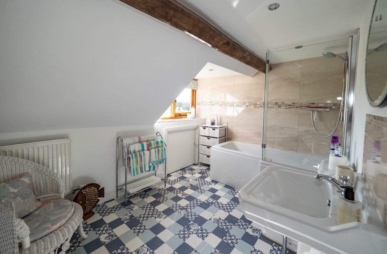 Rhyd Lydan Bed and Breakfast Newtown  Eksteriør billede
