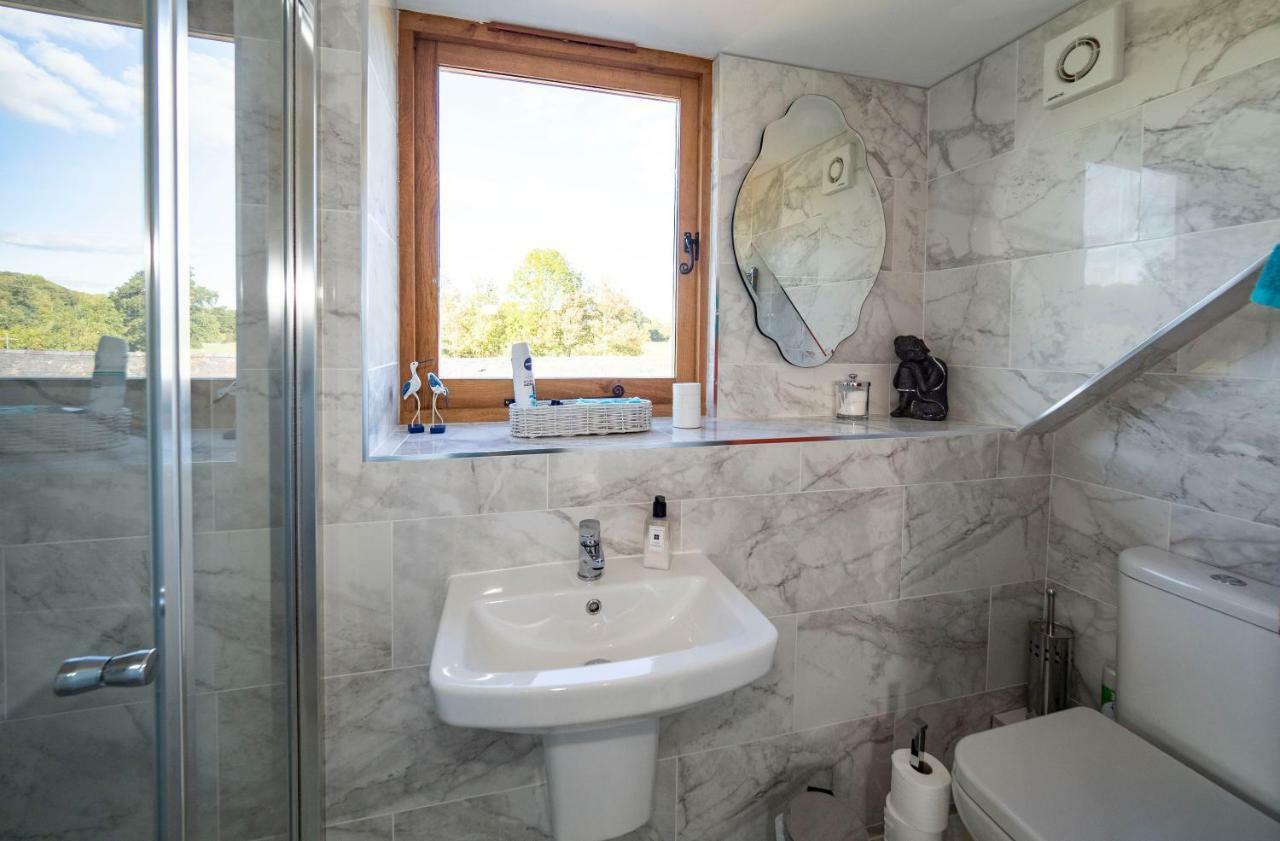 Rhyd Lydan Bed and Breakfast Newtown  Eksteriør billede